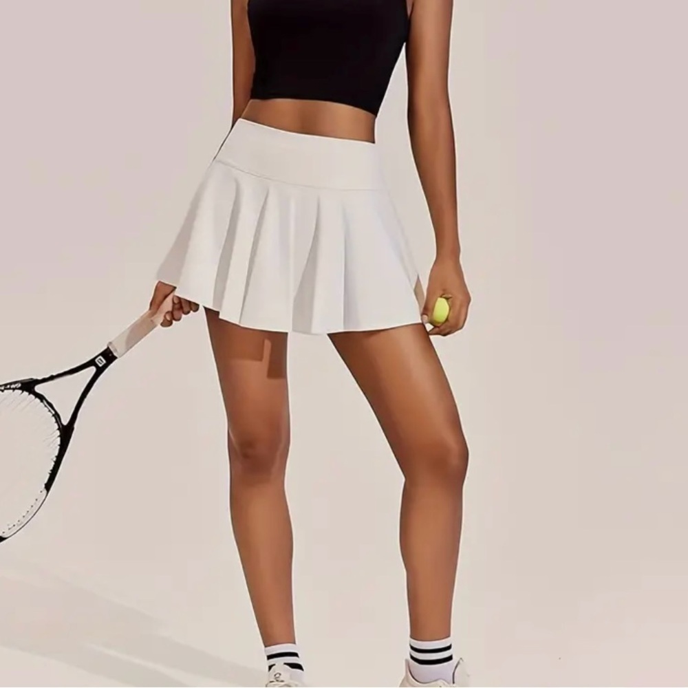 NWOT Womens Sport 14” Skort White Size L  Phone, Ball Pocket Pick A Color